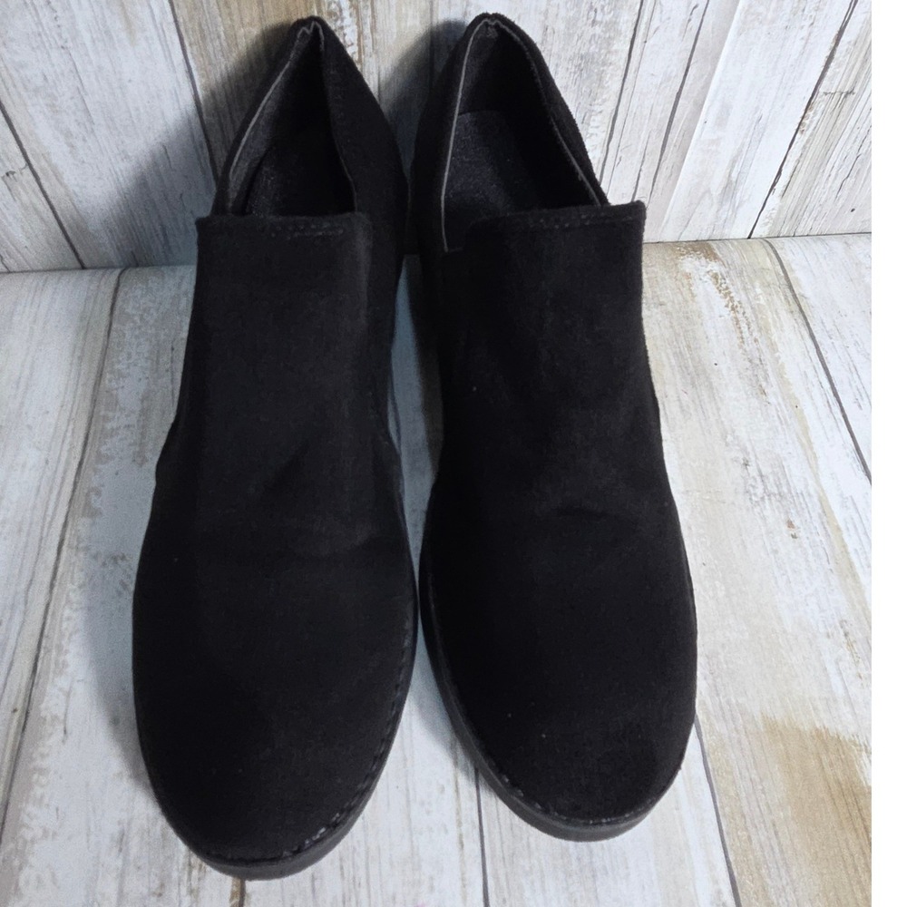 Black Faux Suede Block Heel Slip On Ankle Booties‎ Size 39 Round Toe Shoes - Picture 3 of 7